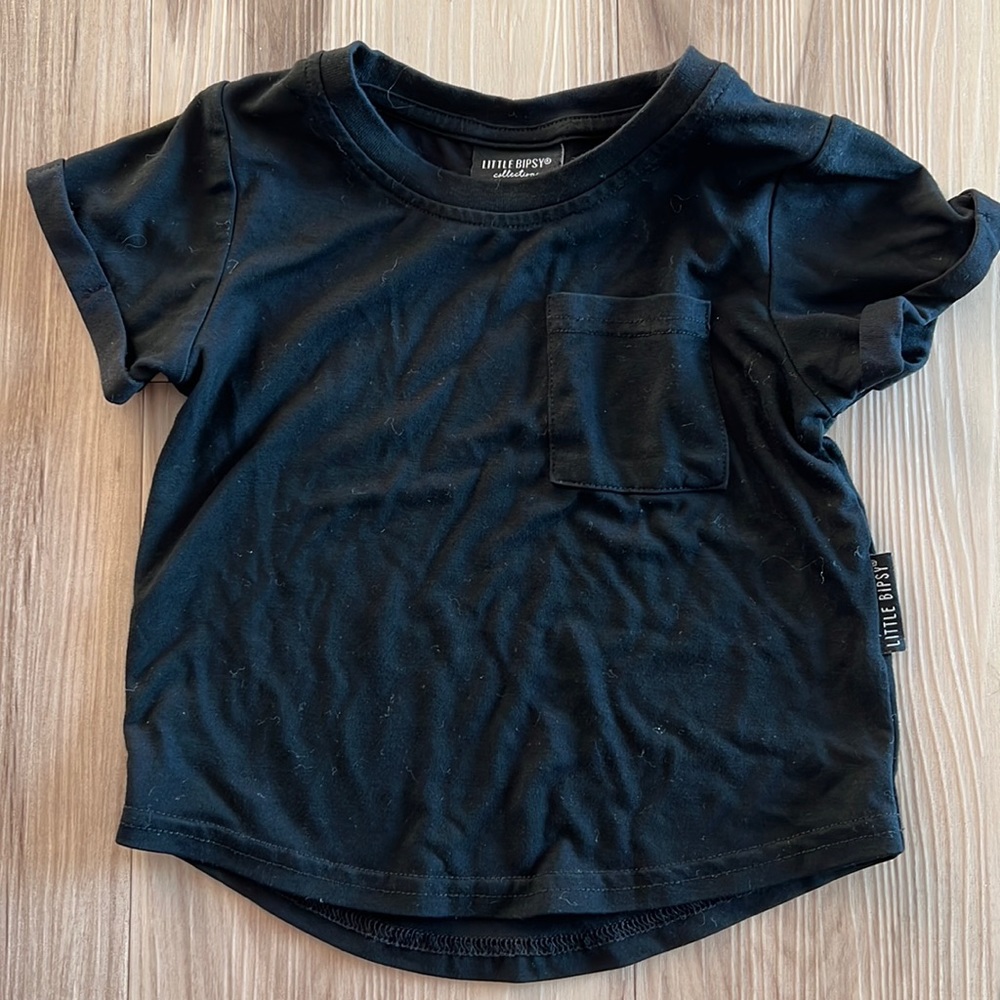 Black Little Bipsy tee